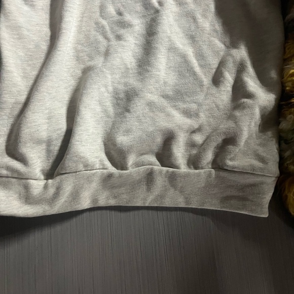 Fur Sleeved Sweatshirt By Rehab Small - Picture 11 of 15